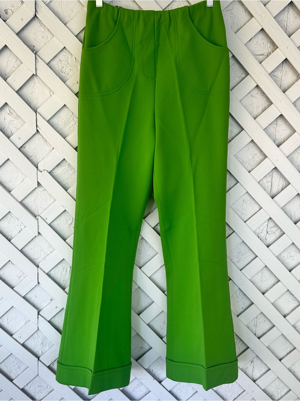 Vintage 70’s Bright Green Thick Knit Pull-On High Rise Flared Pants sz 28 Retro